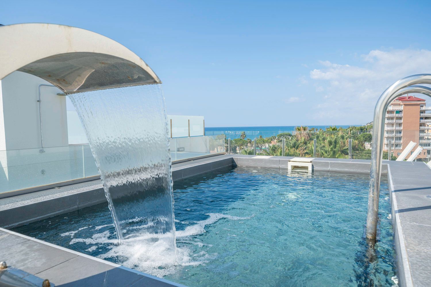 Swimming pool of Attic for sale in Pineda de Mar  with Air Conditioner, Heating and Terrace