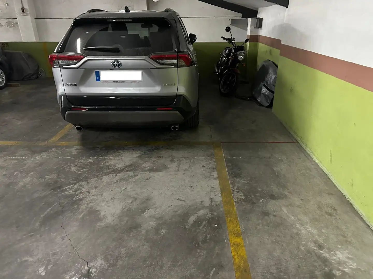 Doppelparkplatz zum Verkauf in Carrer de la Corona 37A, imagen 2