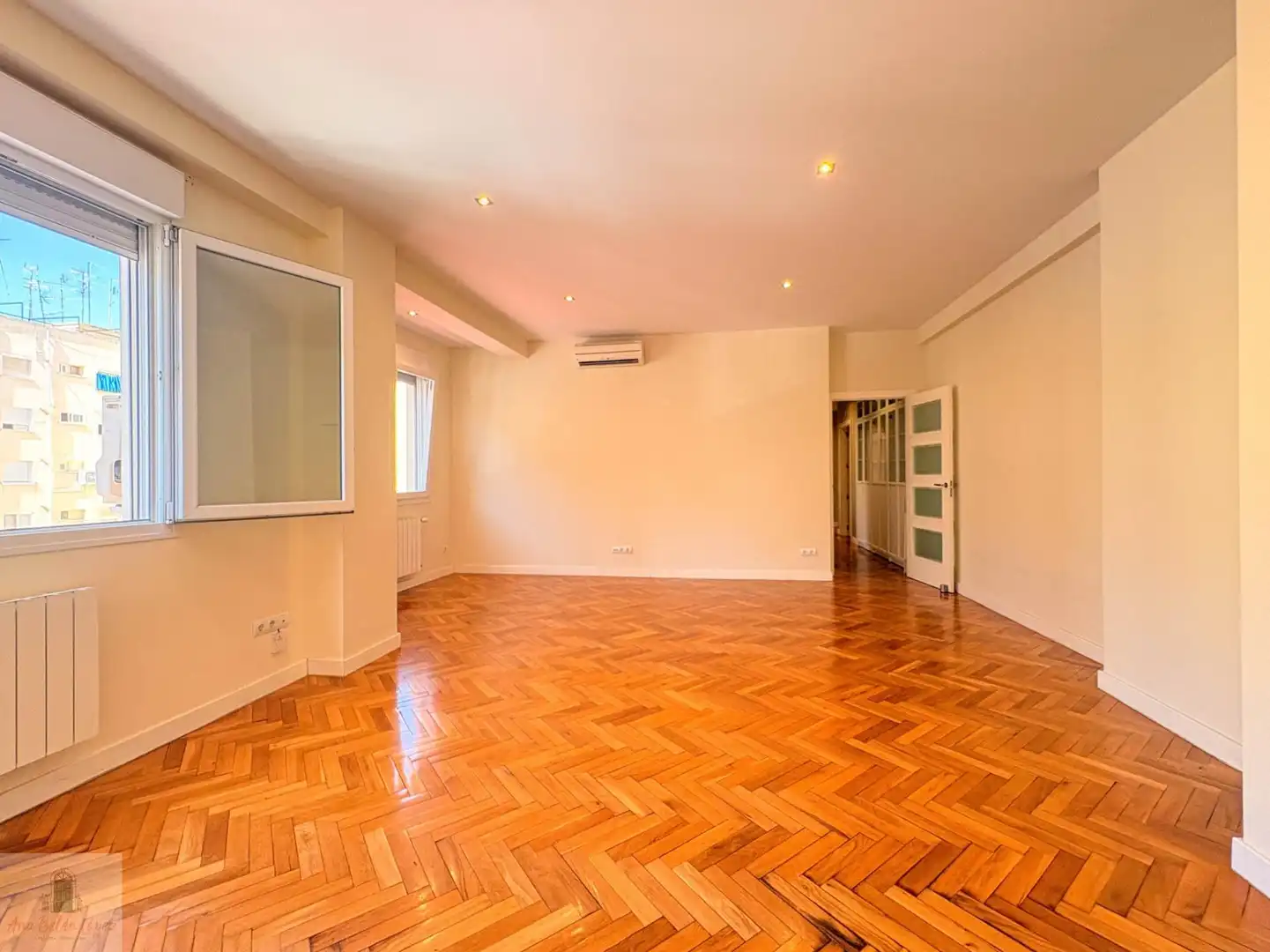 Living room of Flat for rent in Badajoz  with Air Conditioner and Heating
