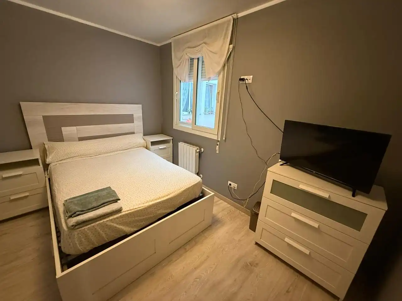 Habitación de Piso en venta en Castro-Urdiales con Calefacción y Terraza