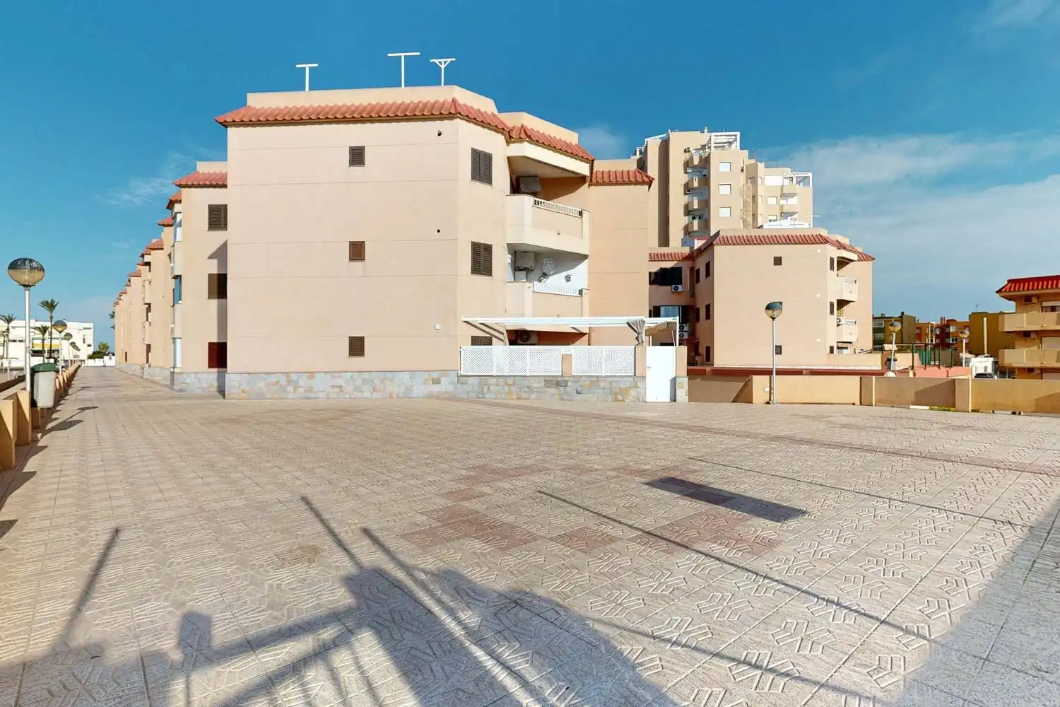 Exterior view of Flat for sale in Entremares