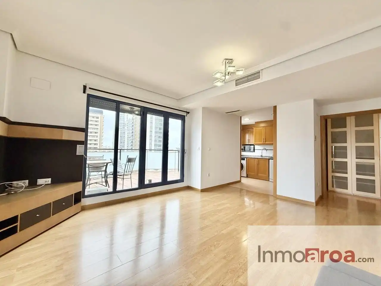Wohnung zur Miete in Valencia mit Klimaanlage, Heizung und Terrasse
