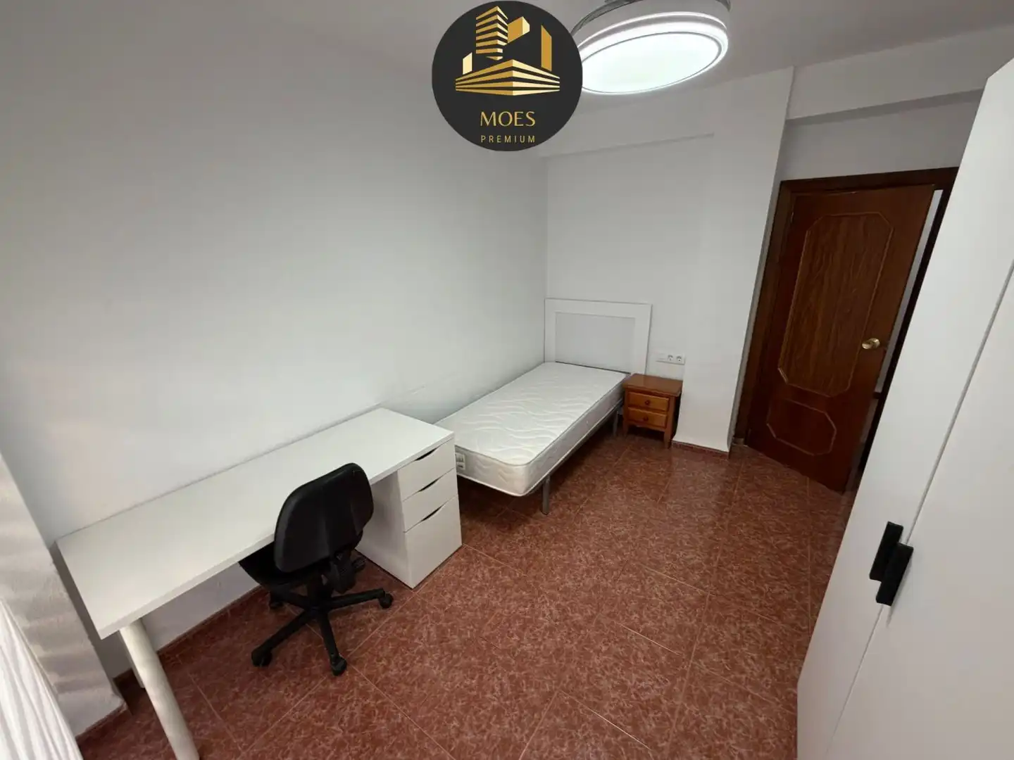 Bedroom of Flat for rent in Jaén