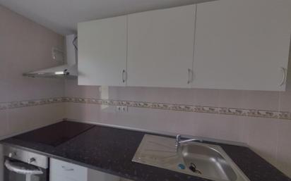 Kitchen of Flat for sale in  Granada Capital