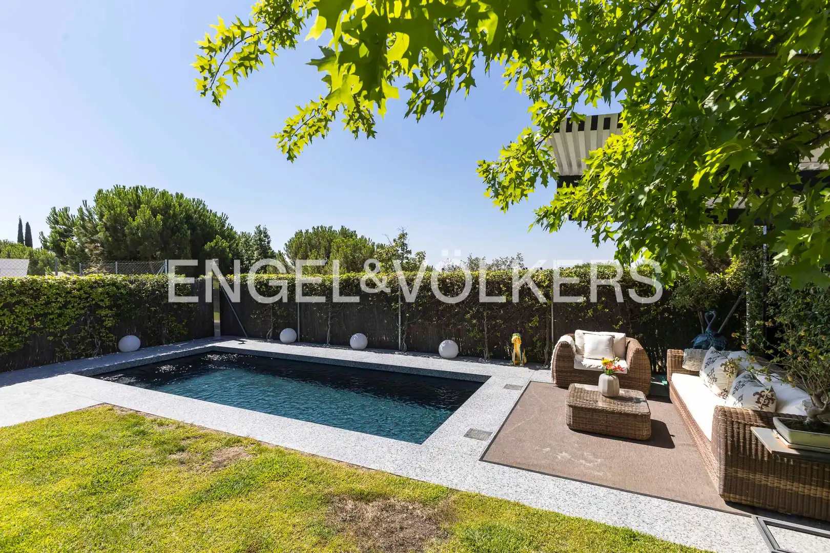 Piscina de Casa o chalet en venta en Torrelodones con Aire acondicionado, Calefacción y Jardín privado