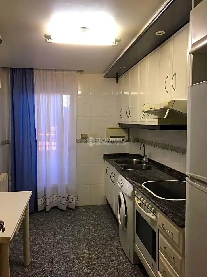 Flat with terrace to rent in Avenida de Sagunto, imagen 12
