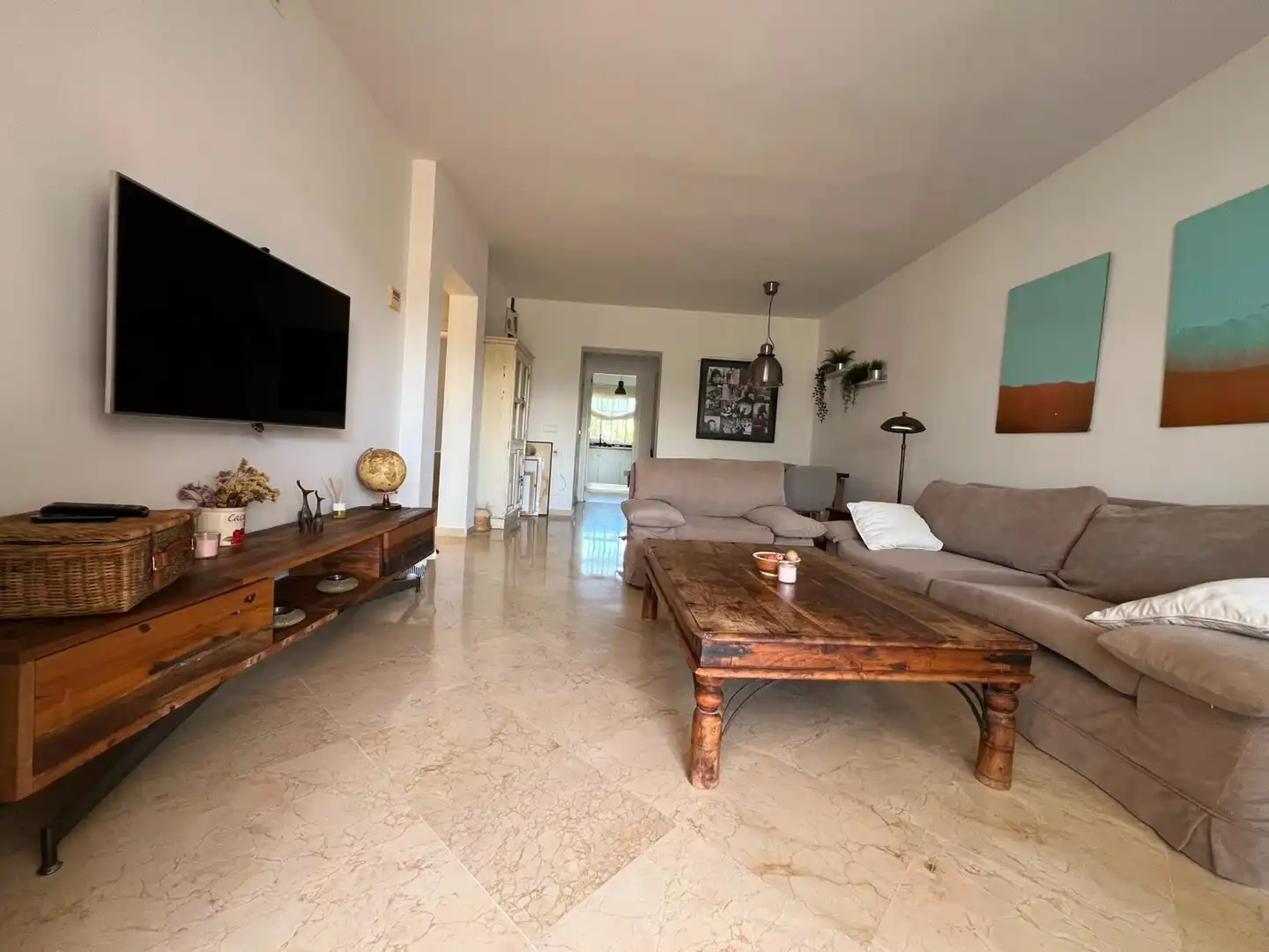 Sala d'estar de Apartament de lloguer en Marbella amb Aire condicionat, Calefacció i Terrassa