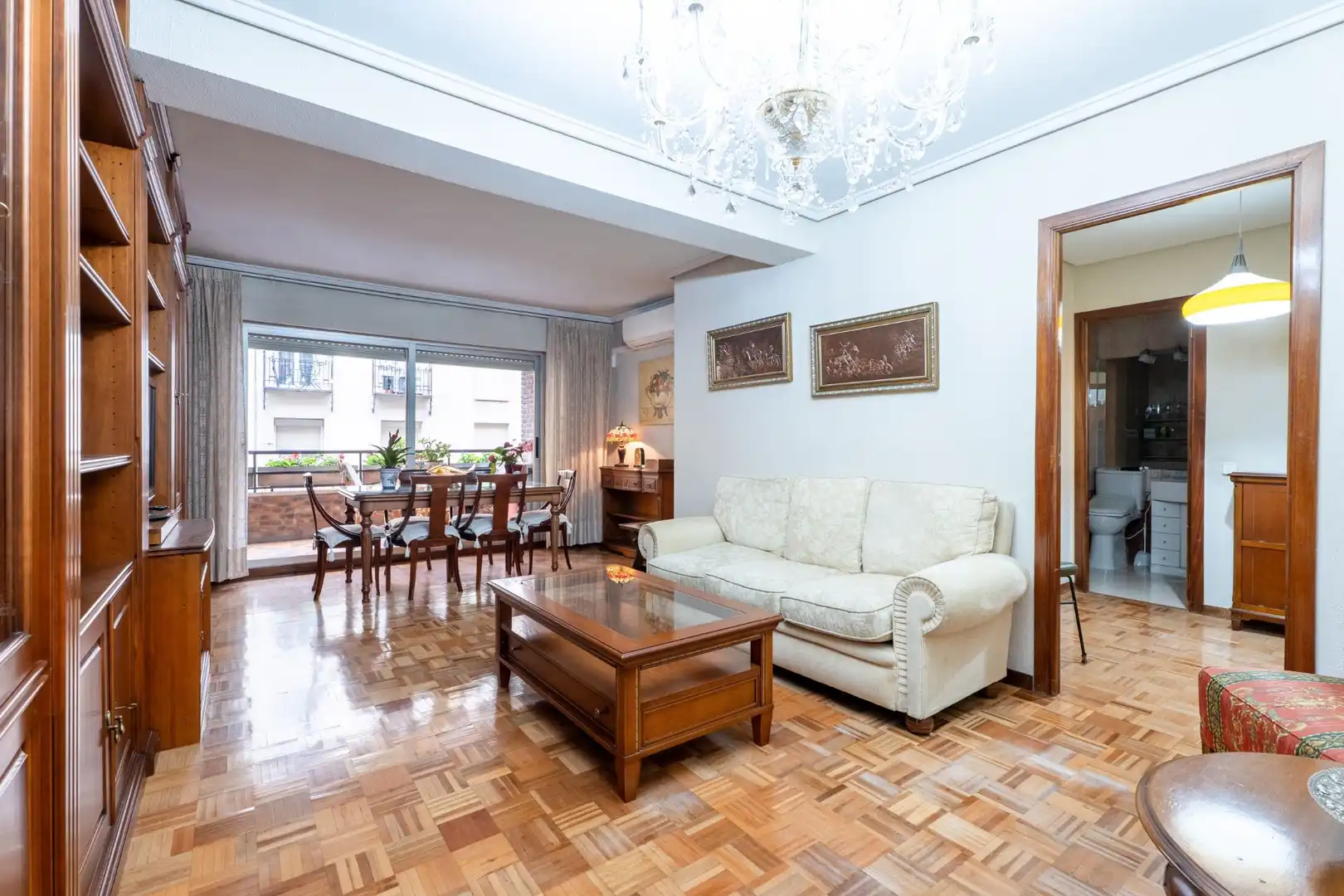 Wohnzimmer von Wohnung zum Verkauf in Madrid mit Klimaanlage, Heizung und Terrasse