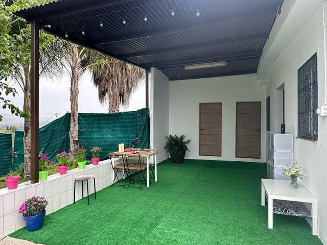 Casa-chalet en Alquiler en Centro