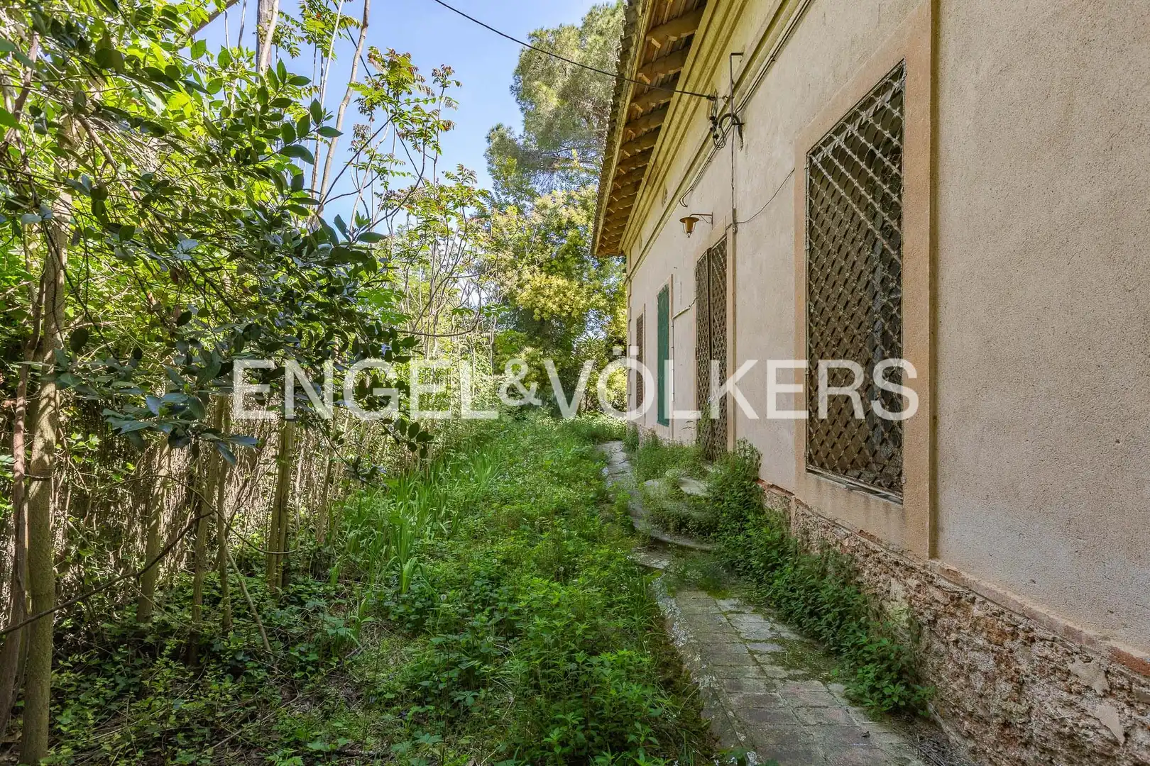 Exterior view of Houses for sale in Sant Cugat del Vallès  with Heating, Private garden and Terrace