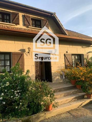 Casa-chalet en Venta en O Pereiro de Aguiar