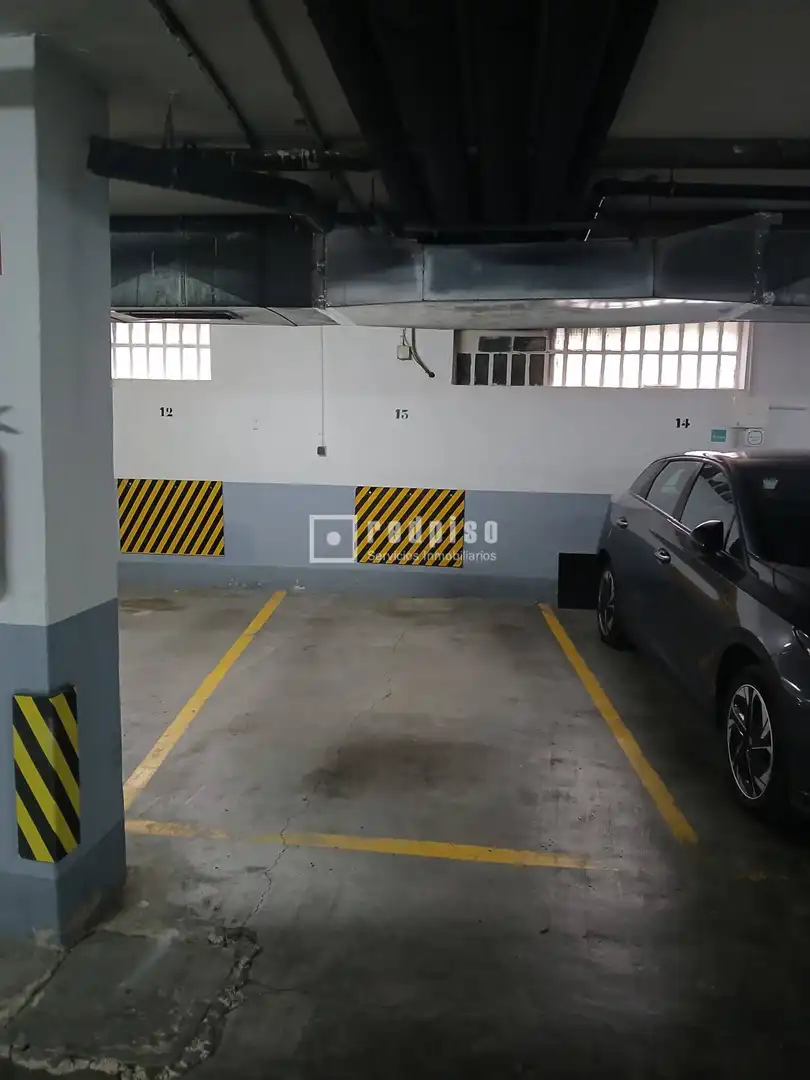 Parking de Piso en venta en Madrid