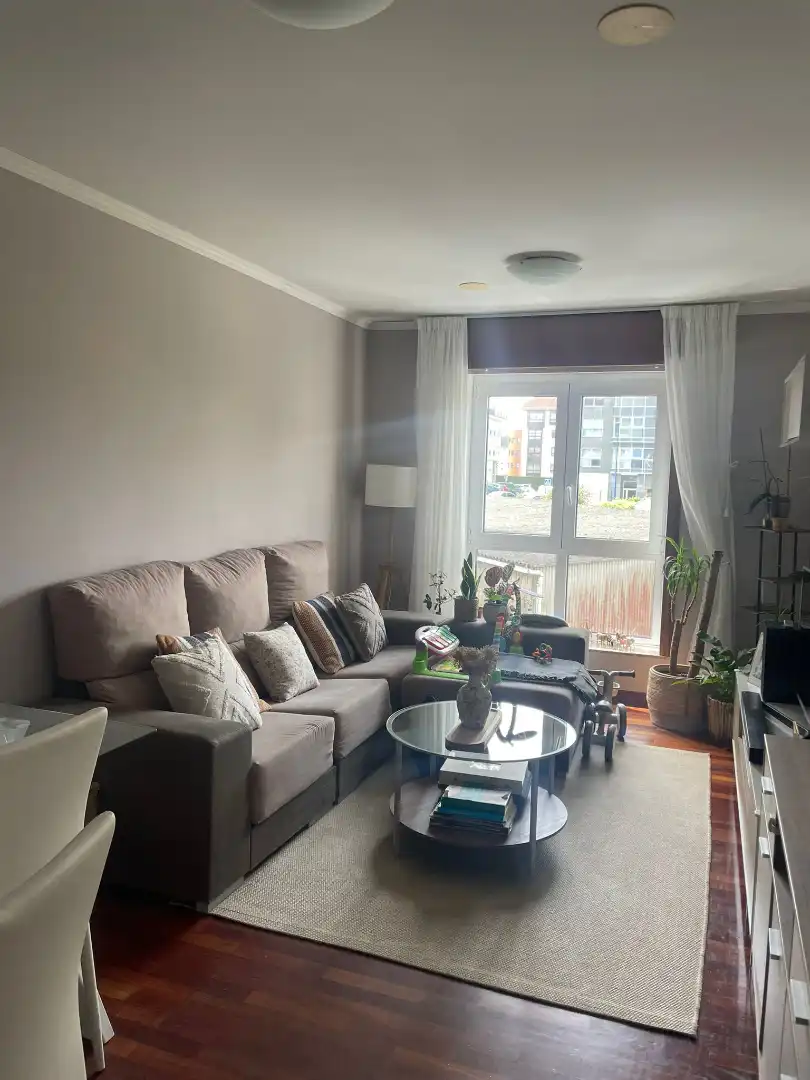 Wohnzimmer von Wohnung zum Verkauf in Culleredo mit Parkett, Abstellraum und Möbliert