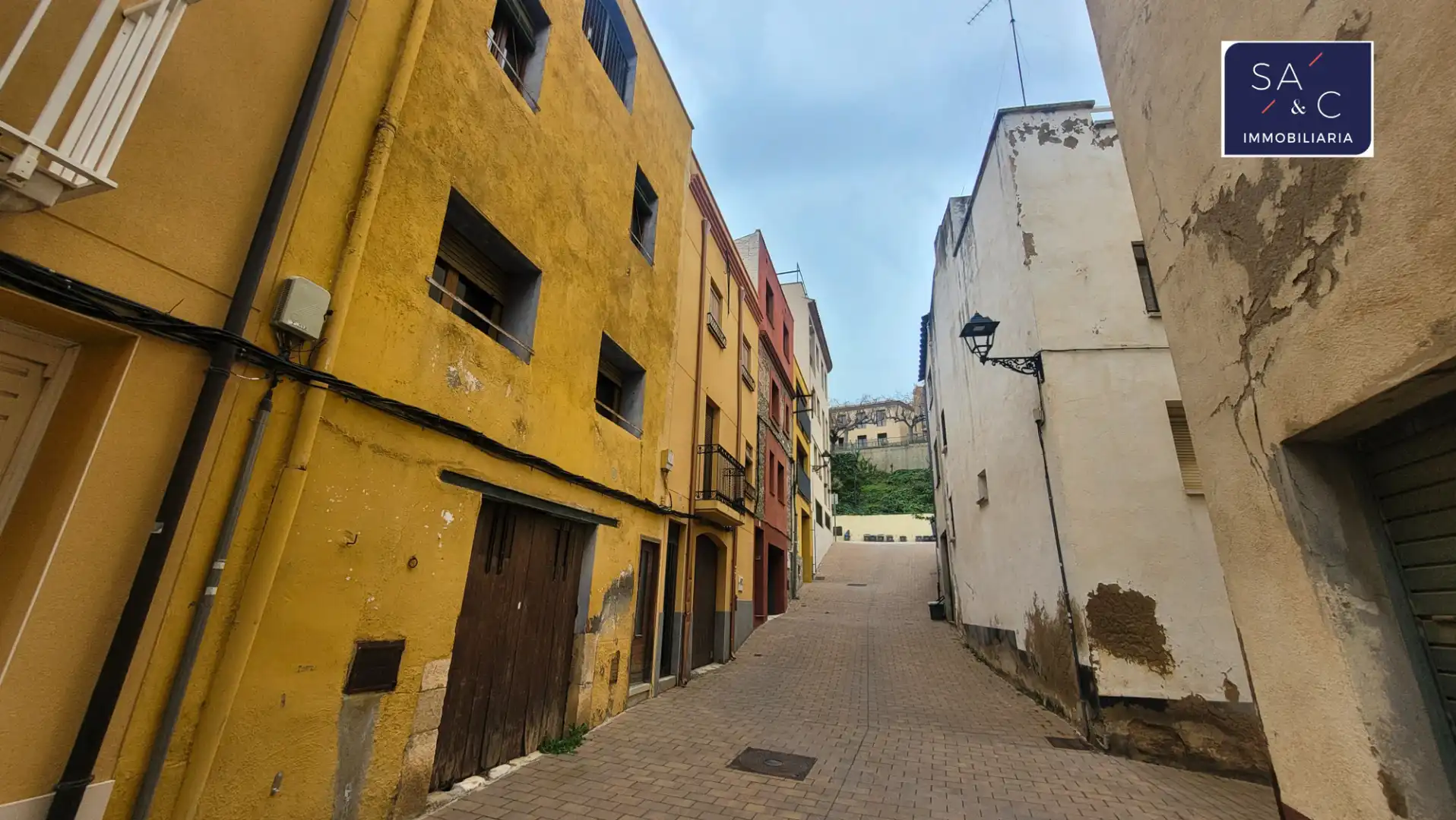 Vista exterior de Casa adosada en venda en Almoster