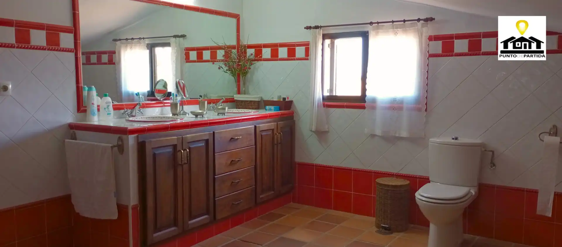 Baño de Casa o chalet en venta en Carmona con Aire acondicionado, Jardín privado y Terraza