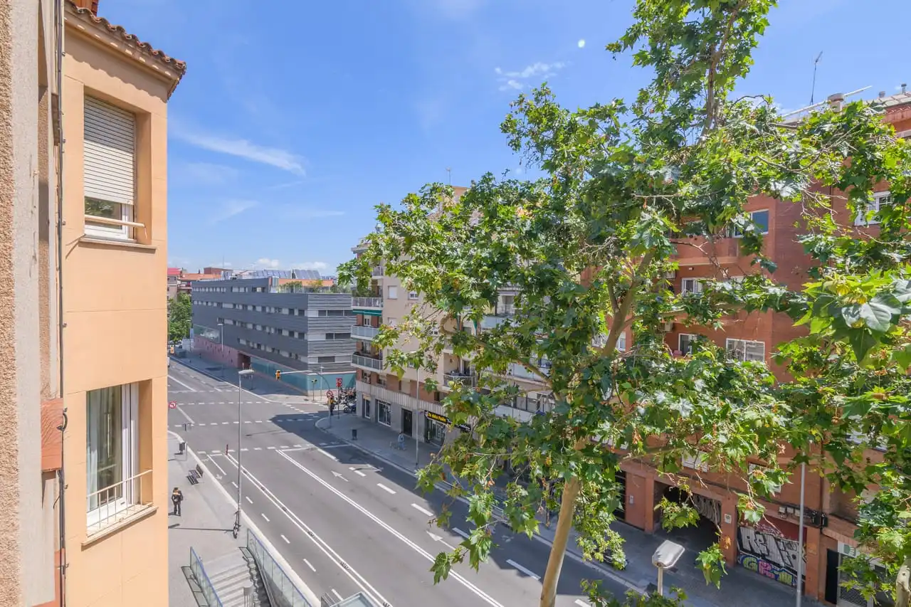 Vista exterior de Ático en venta en Barcelona con Parquet, Terraza y Trastero