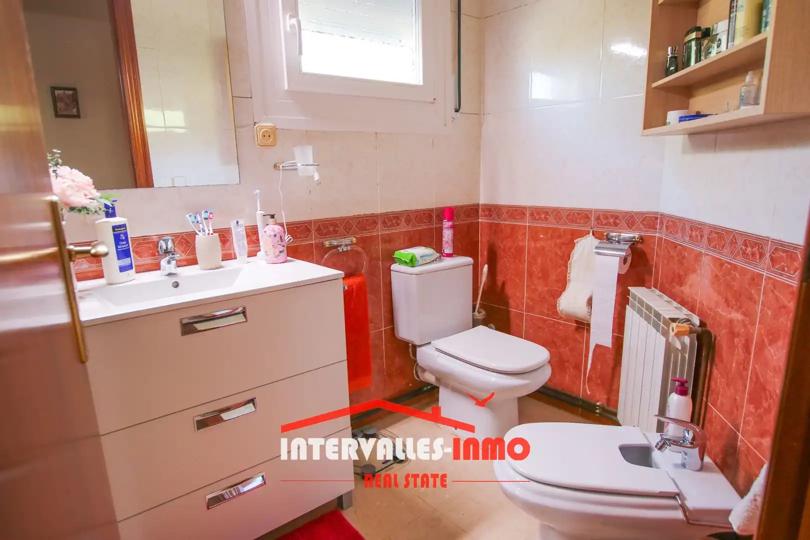 Bathroom of Houses for sale in Bigues i Riells del Fai  with Air Conditioner, Heating and Private garden
