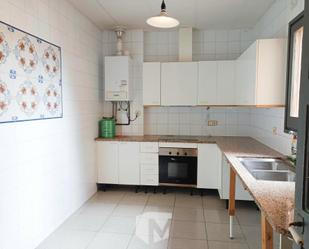 Kitchen of Flat to rent in Vic  with Heating and Balcony