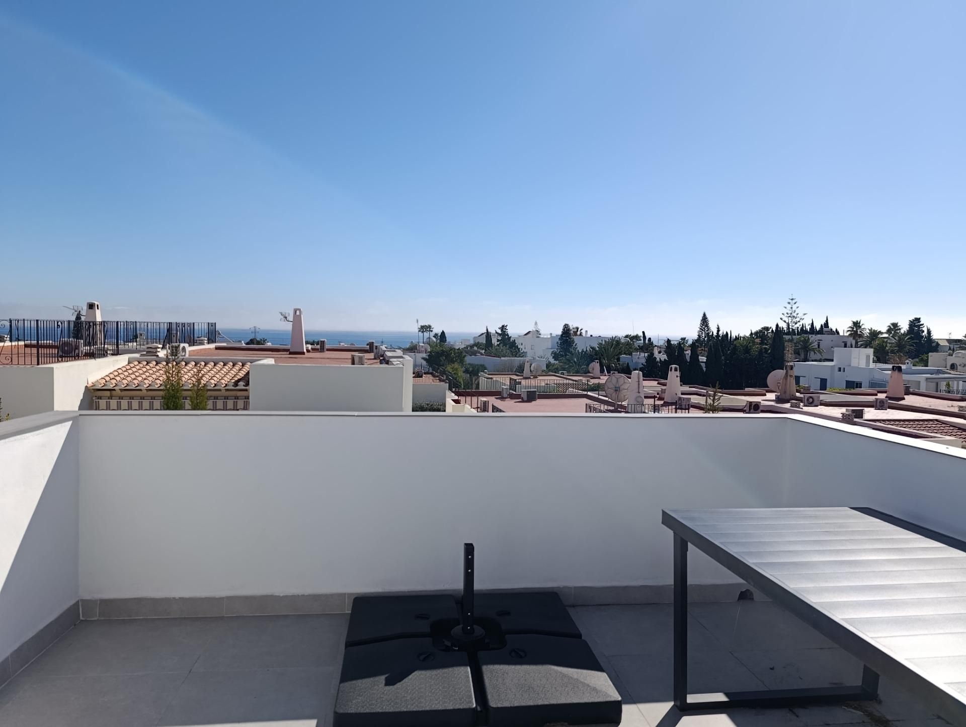 Terrasse von Einfamilien-Reihenhaus zum Verkauf in Mojácar mit Klimaanlage, Terrasse und Abstellraum