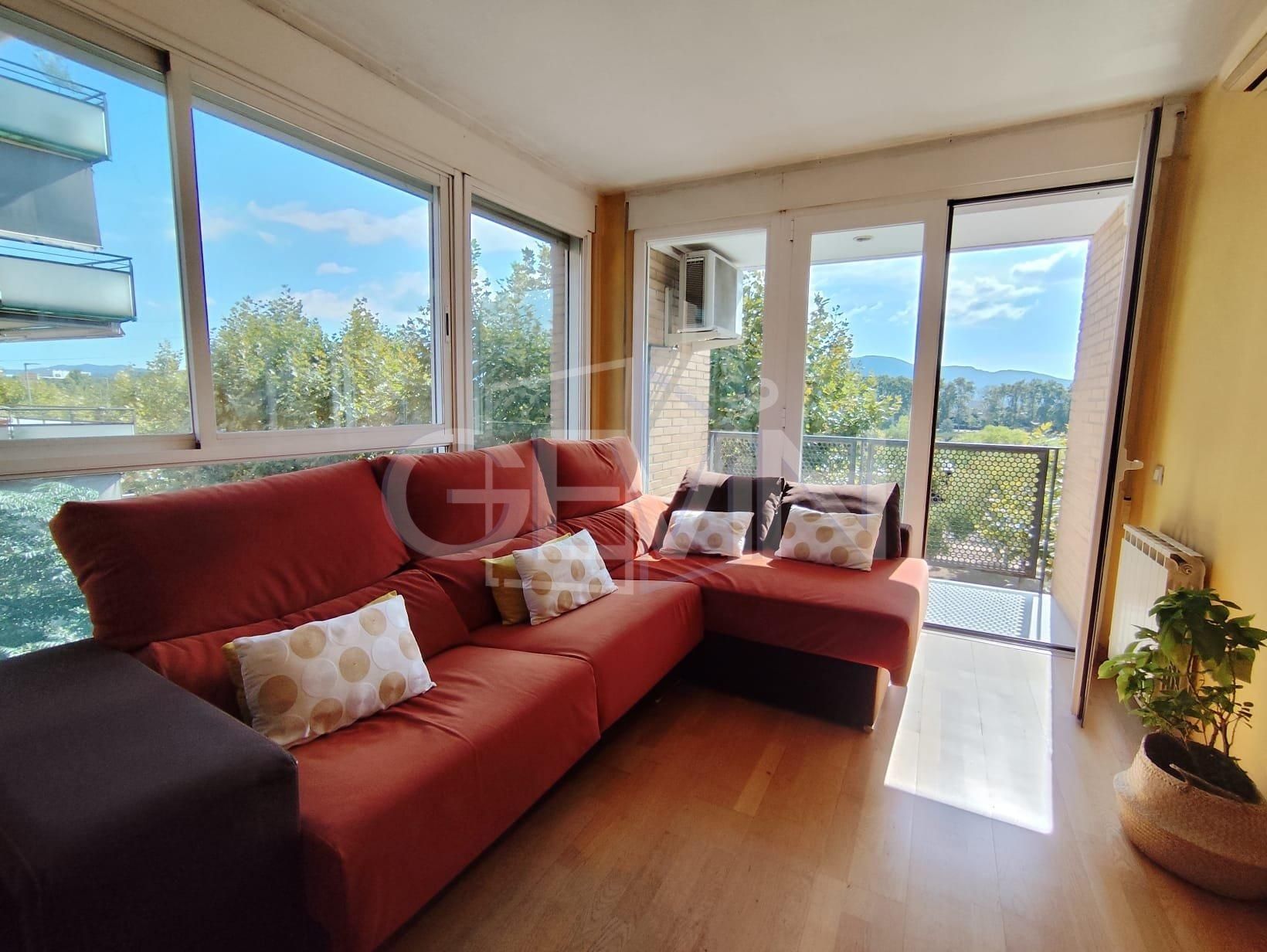 Living room of Flat for sale in Santa Perpètua de Mogoda  with Heating, Storage room and Balcony
