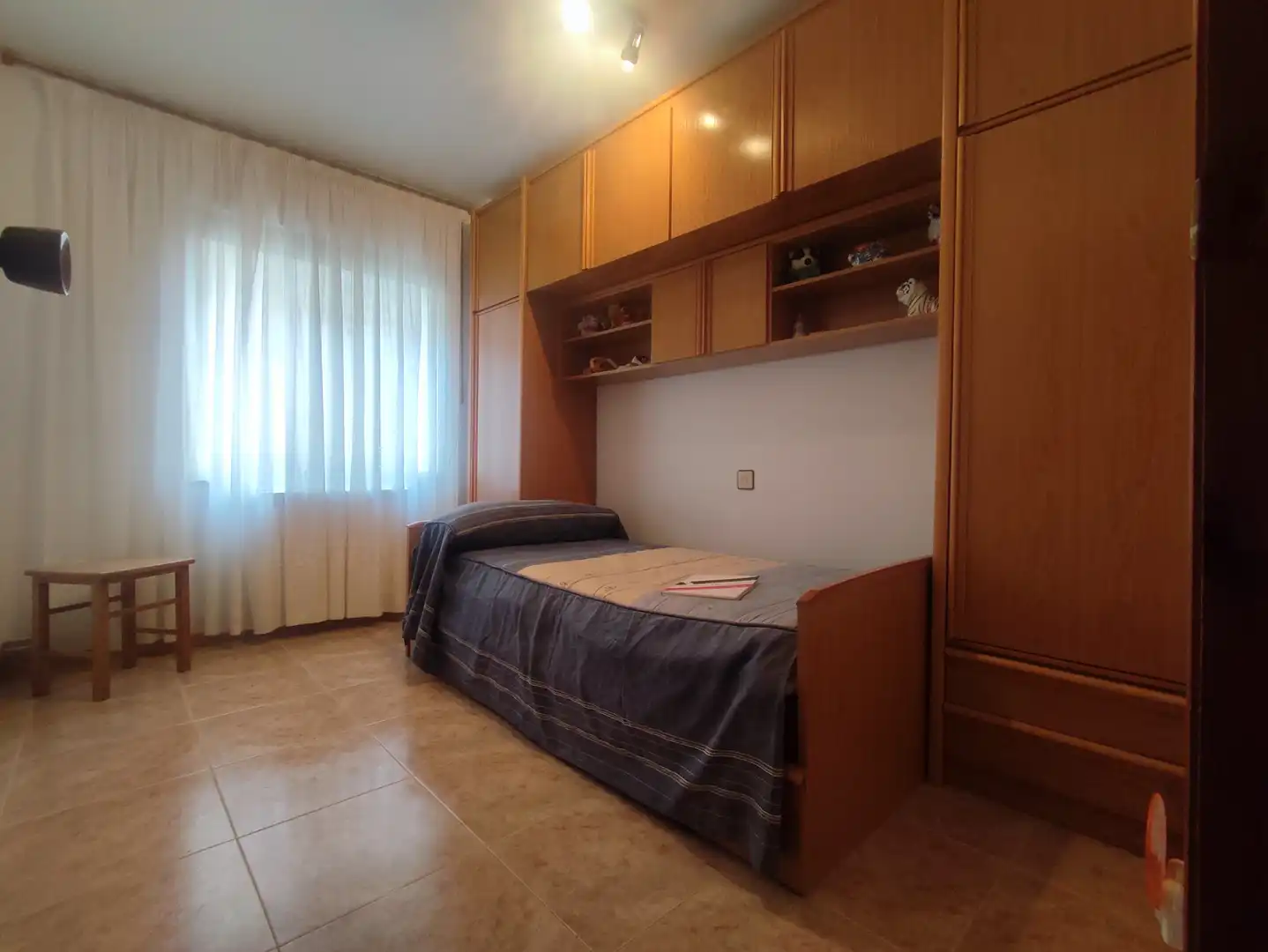 Habitación de Piso en venta en Igea con Amueblado, Lavadora y Microondas