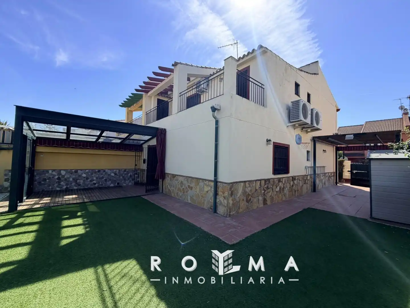 Exterior view of Detached homes for rent in Bormujos  with Air Conditioner, Heating and Private garden