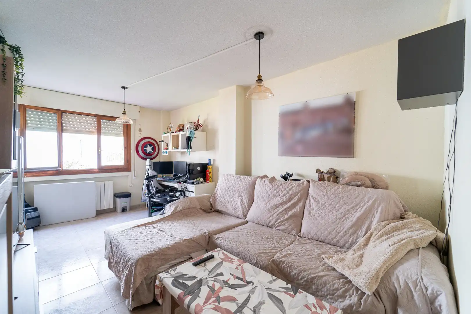 Sala de estar de Planta baja en venta en Sevilla la Nueva con Calefacción, Terraza y Amueblado