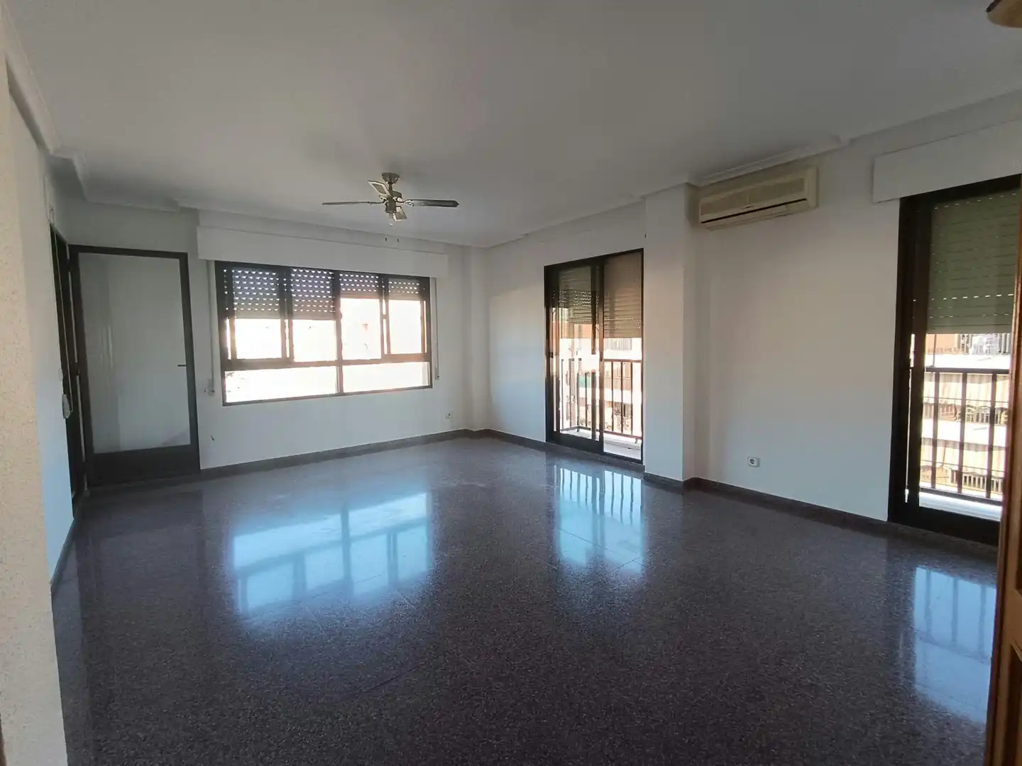 Wohnung mit Terrasse zum Verkauf in Petrer