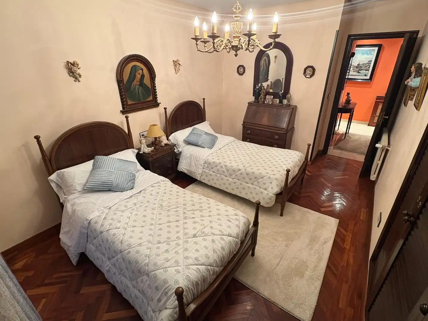 Habitación de Piso en venta en Ourense Capital  con Calefacción, Parquet y Terraza