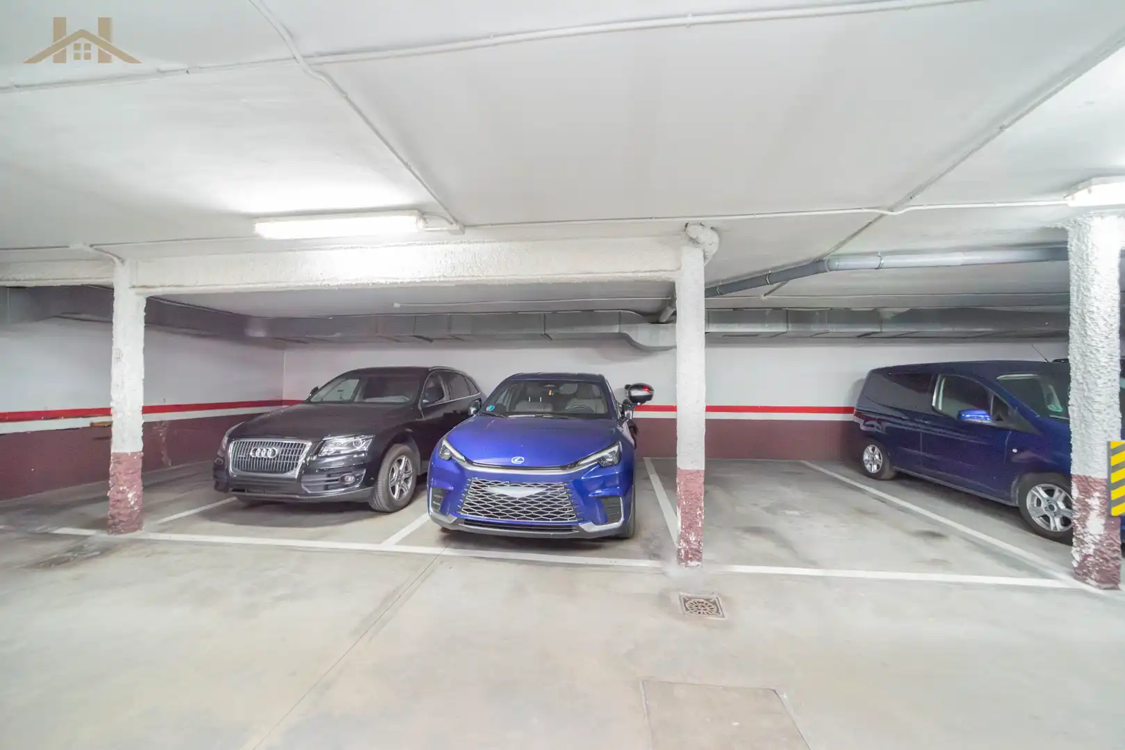 Parking of Duplexes for sale in Pinto  with Air Conditioner, Heating and Balcony