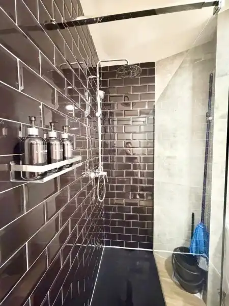 Baño de Piso en venta en Torremolinos con Aire acondicionado, Terraza y Lavadora