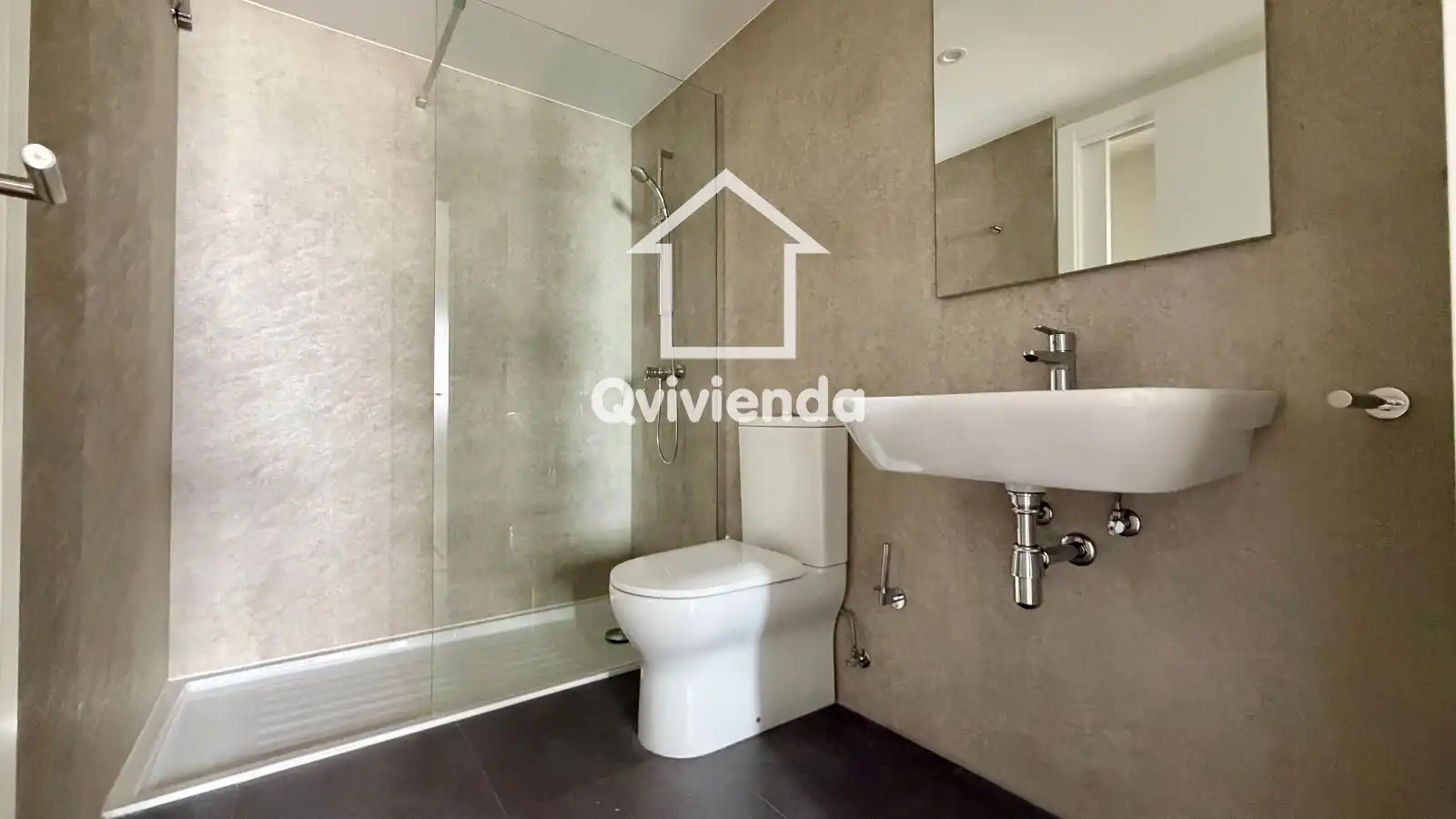 Baño de Piso de alquiler en Terrassa con Aire acondicionado, Calefacción y Parquet