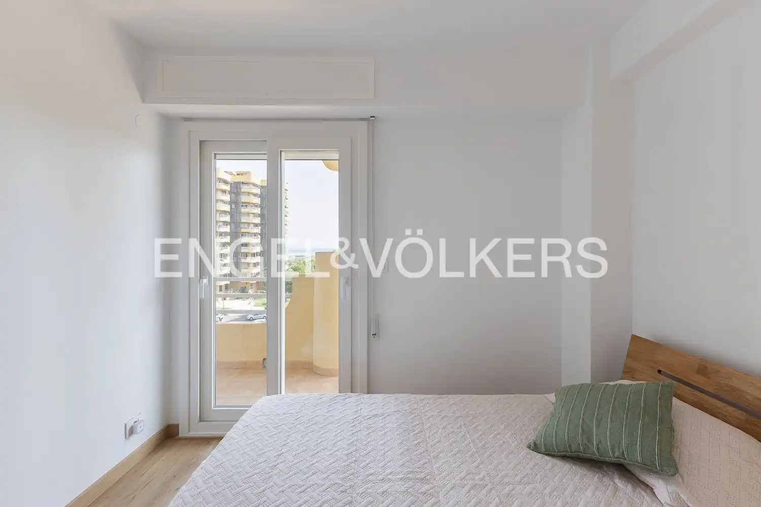 Terrassa de Pis de lloguer en Valencia amb Calefacció, Parquet i Terrassa