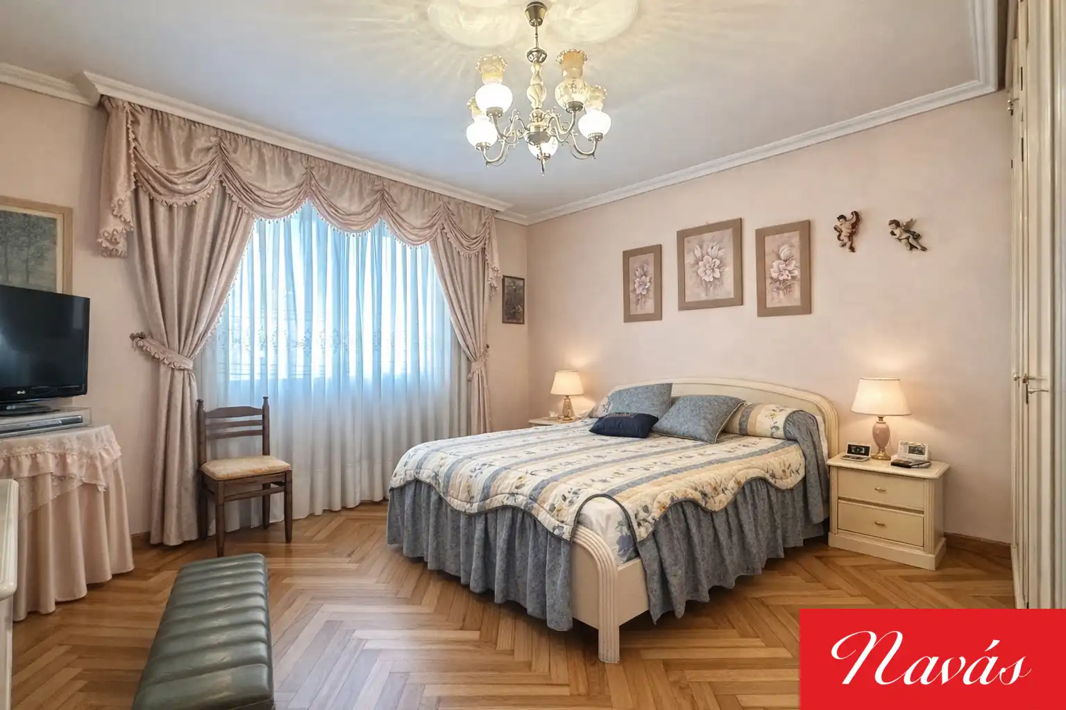 Bedroom of Flat for sale in Vigo   with Heating, Parquet flooring and Storage room
