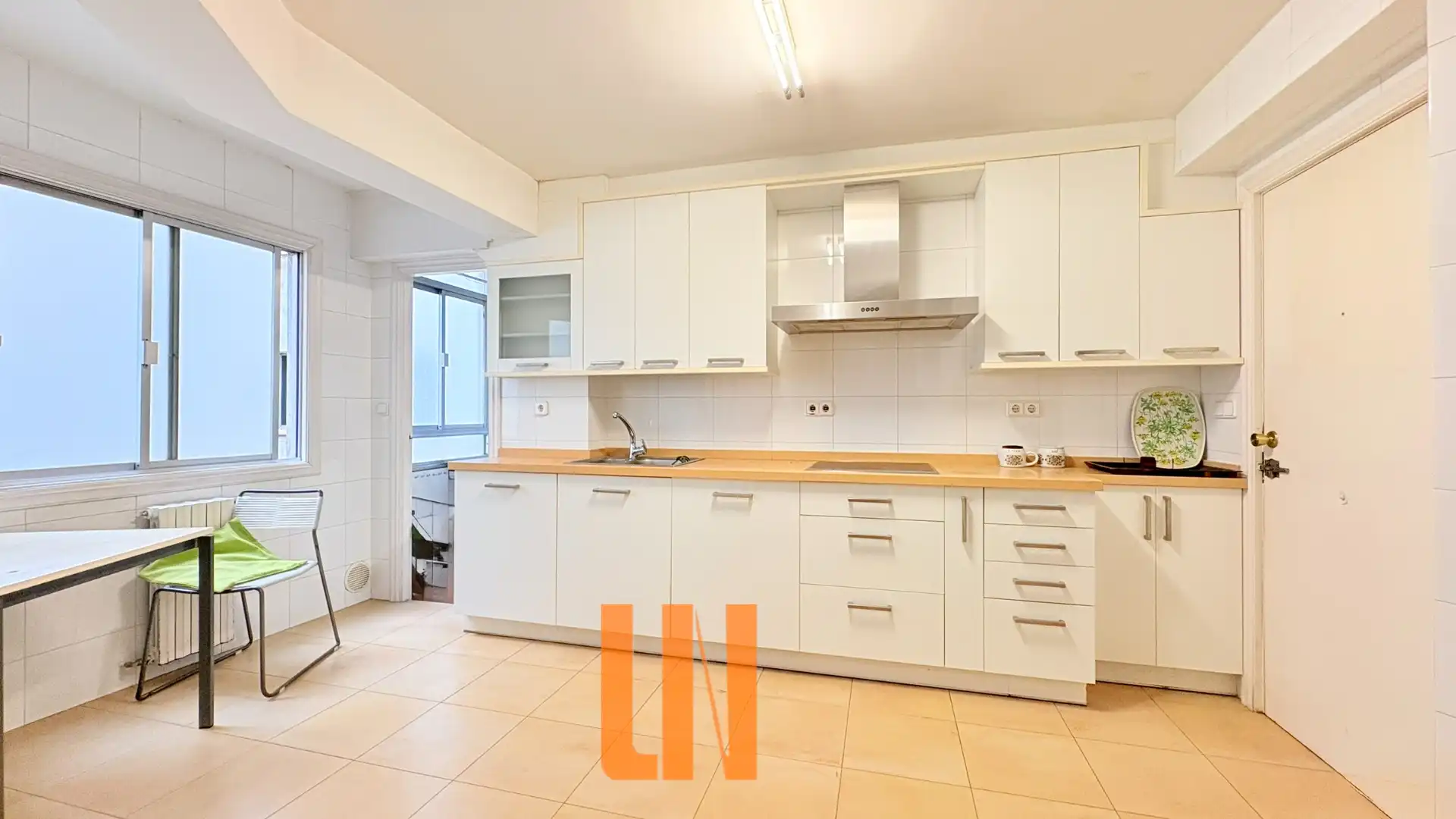 Piso en venta en Avenida Arteixo, 11, Someso - Matogrande