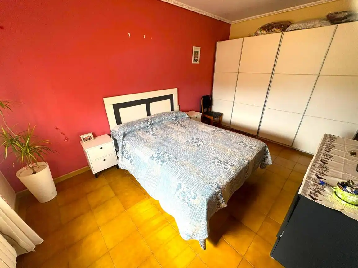 Dormitori de Casa o xalet en venda en Zaragoza amb Aire condicionat, Calefacció i Terrassa
