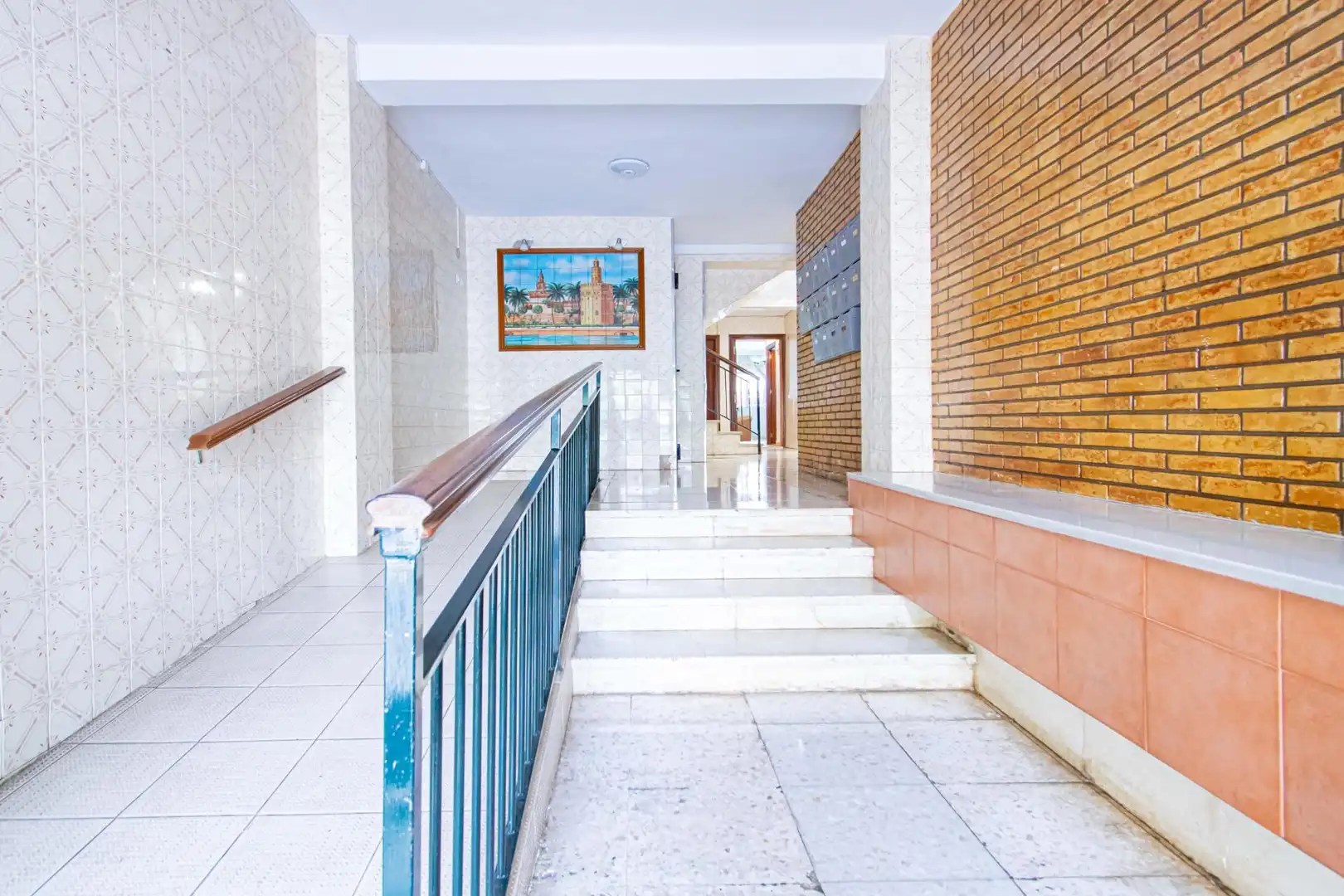 Ground floor for sale in Sevilla  with Air Conditioner and Heating