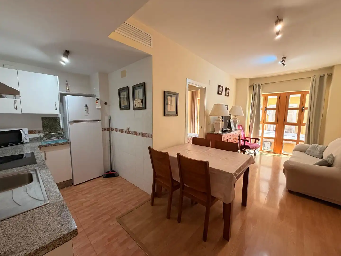 Dining room of Flat for rent in Huelva  with Air Conditioner, Heating and Parquet flooring