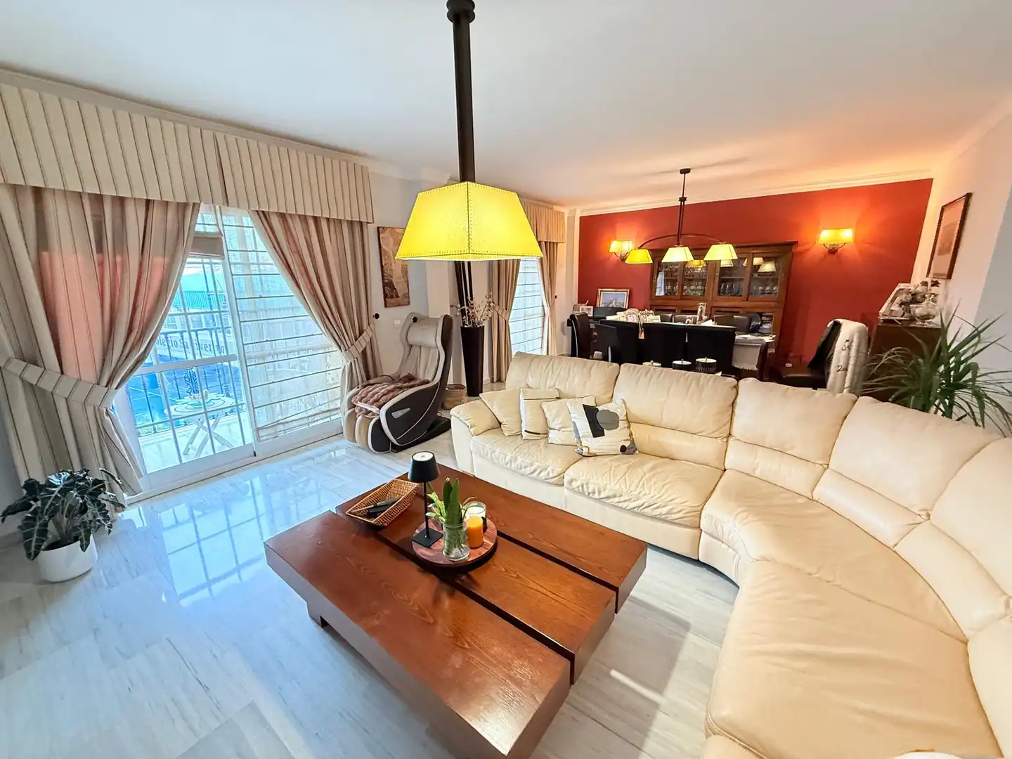 Sala de estar de Dúplex en venta en Fuengirola con Aire acondicionado, Calefacción y Terraza