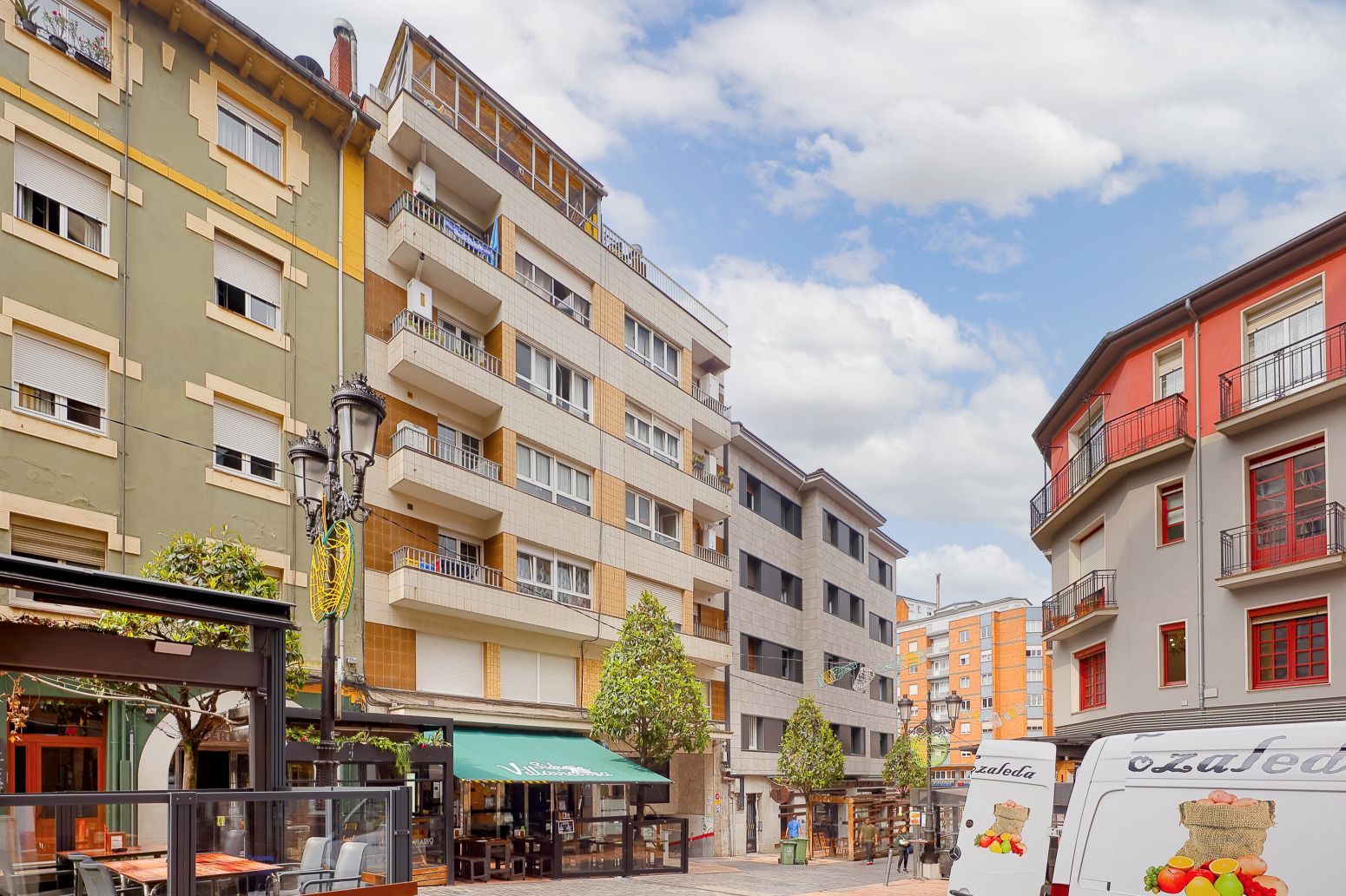 Exterior view of Flat for sale in Oviedo   with Heating, Terrace and Storage room