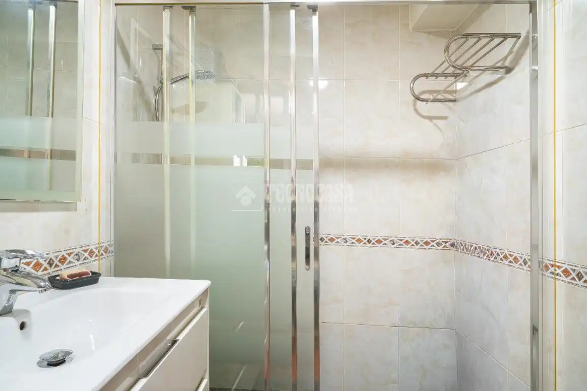 Baño de Piso en venta en Salobreña con Aire acondicionado