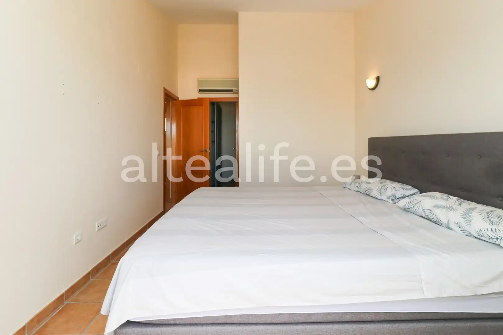 Attic for rent in Carrer Menut, Altea ciudad