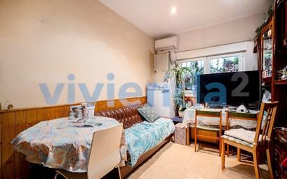 Living room of Flat for sale in  Madrid Capital  with Air Conditioner and Heating