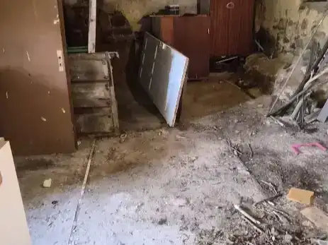 Finca rústica en venda en La Robla  amb Parquet