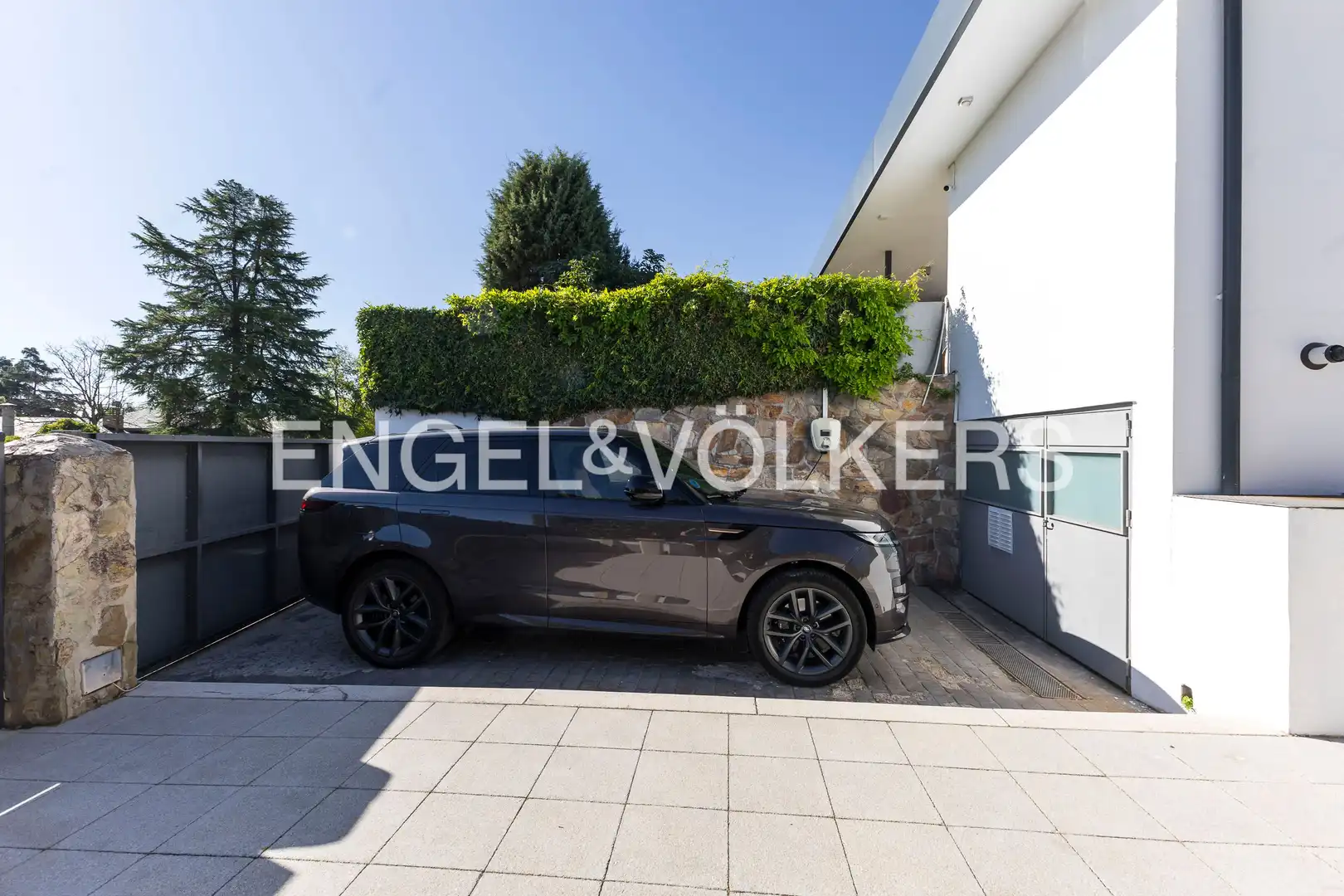 Parking de Casa o chalet en venta en Paracuellos de Jarama con Aire acondicionado, Calefacción y Jardín privado