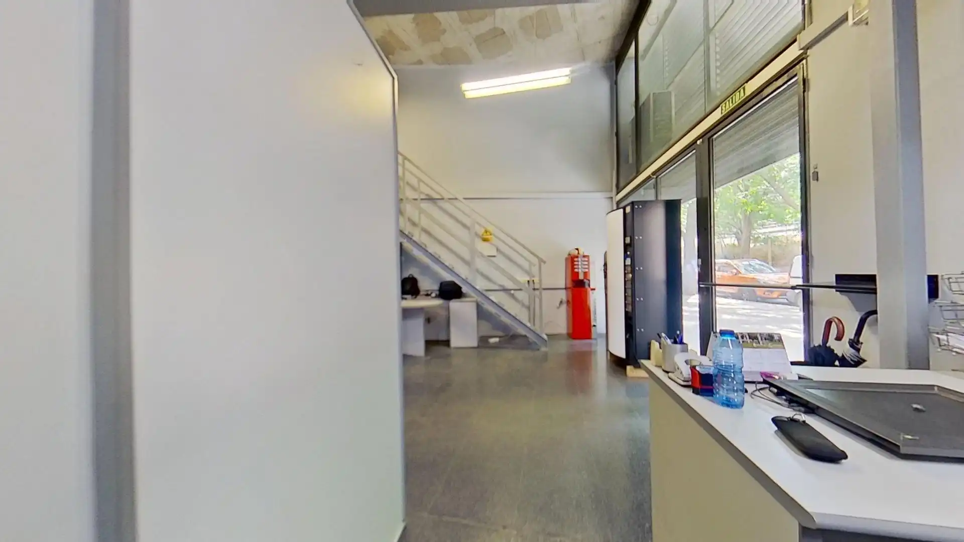 Local comercial en venda a Carrer MERCE RODOREDA, imagen 6