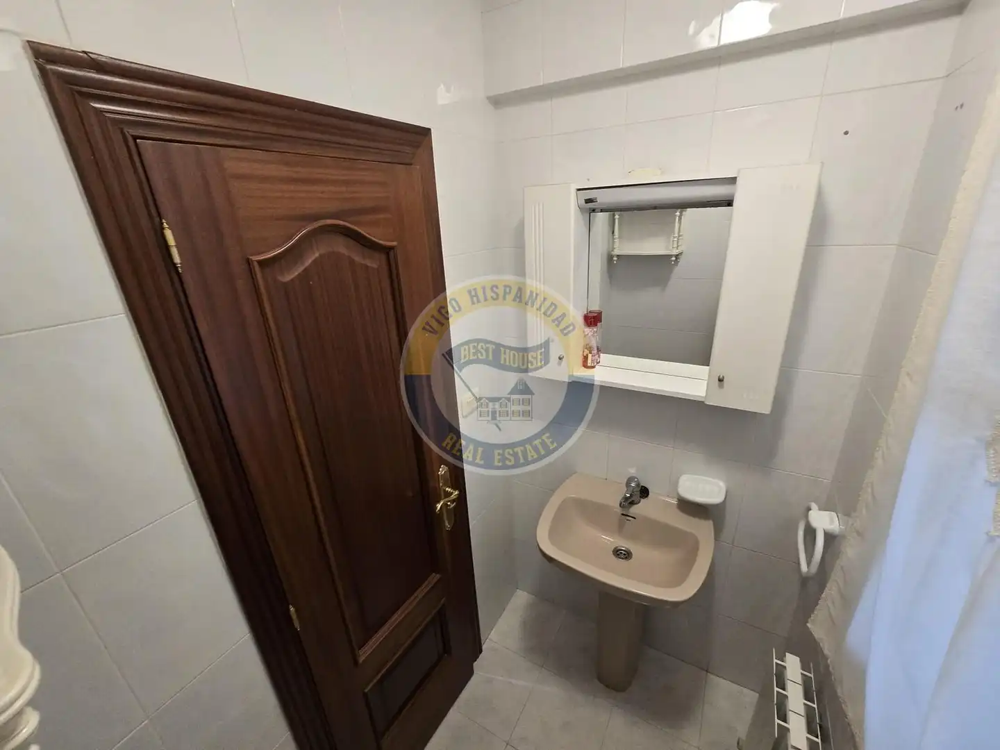 Baño de Piso de alquiler en Vigo  con Calefacción