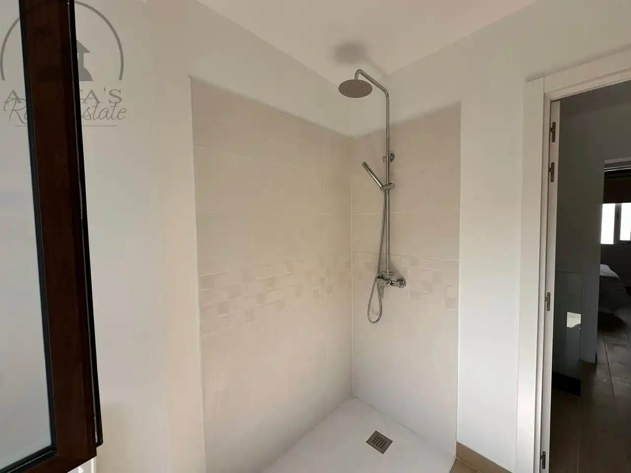 Casa con piscina in vendita a Tres De Mayo, imagen 25