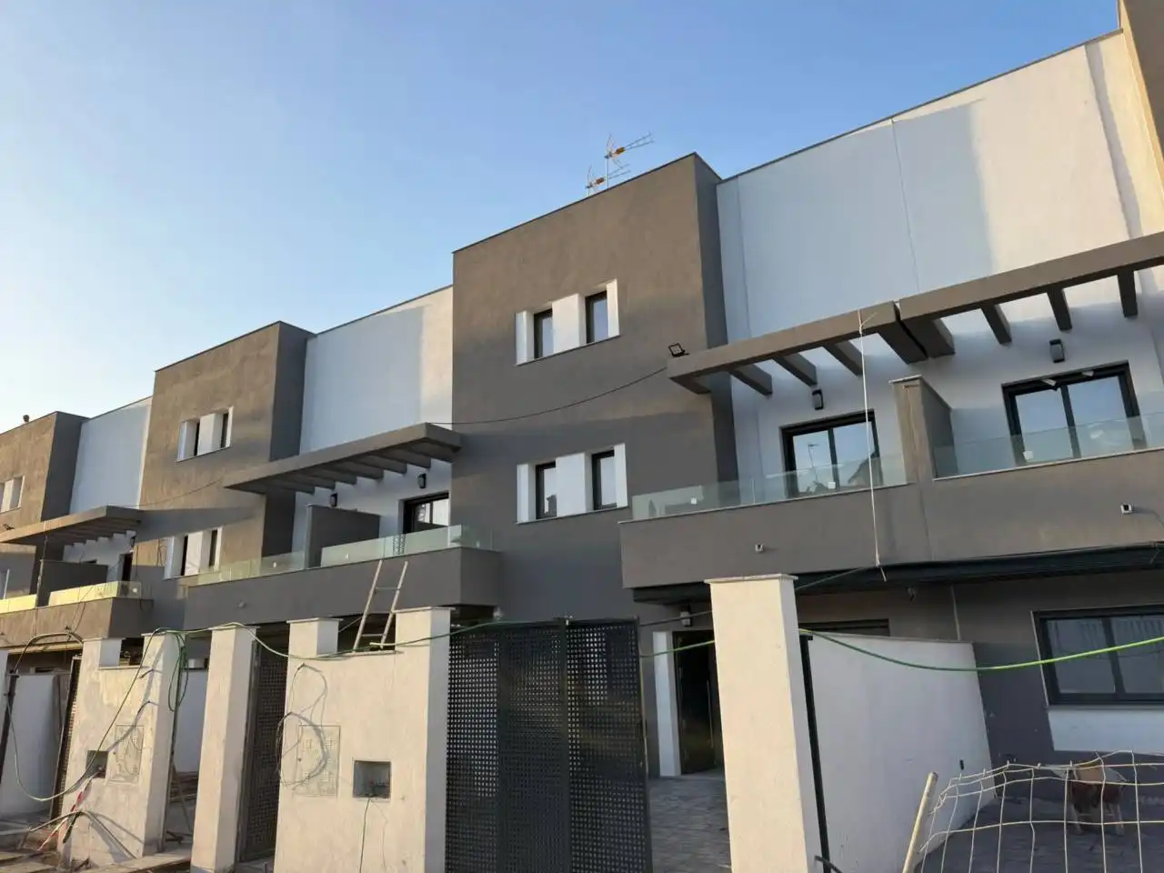 Terraced house with pool for sale in Calle Clavel 1, imagen 4