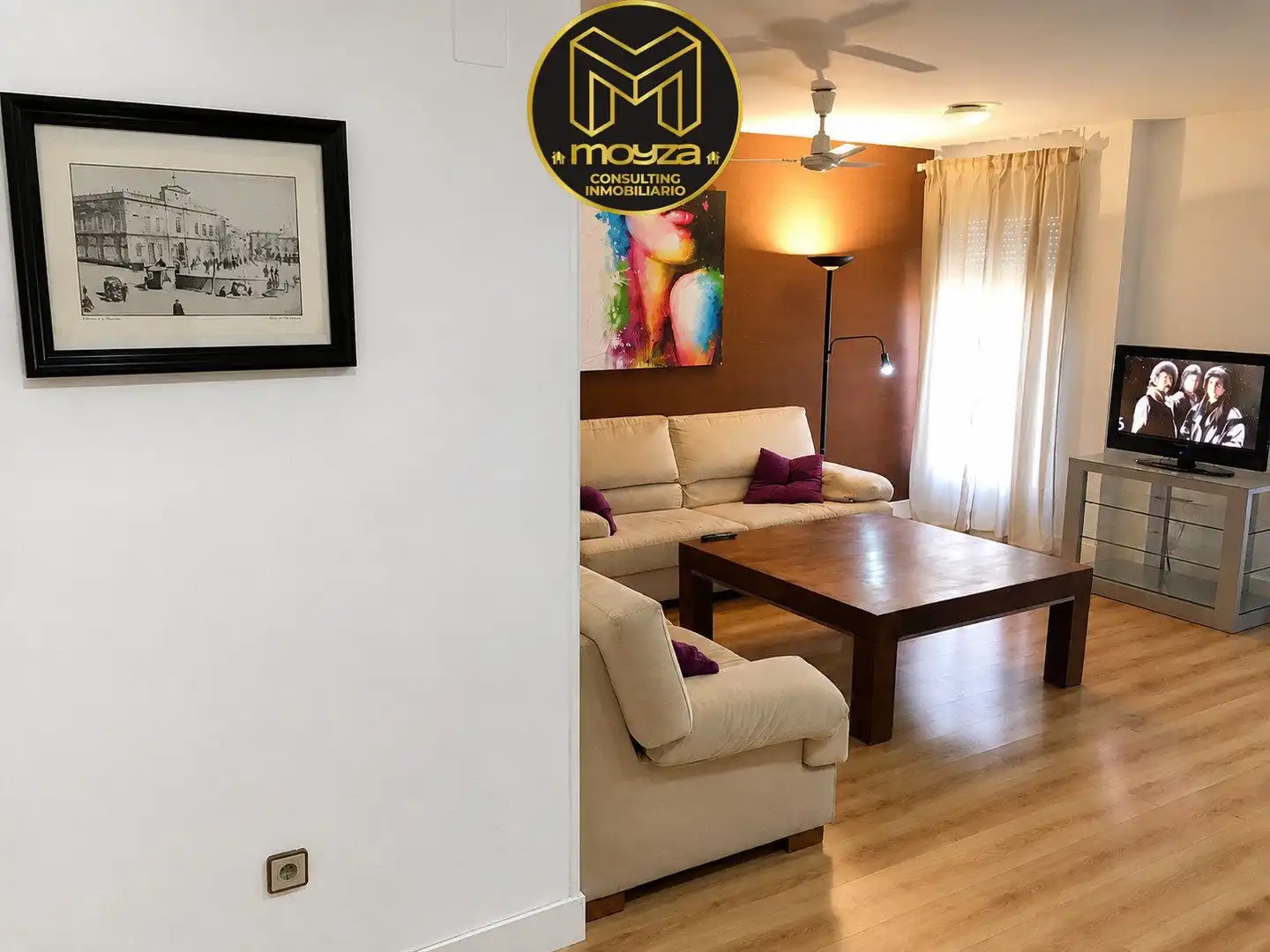 Living room of Flat for sale in Linares  with Air Conditioner, Heating and Storage room